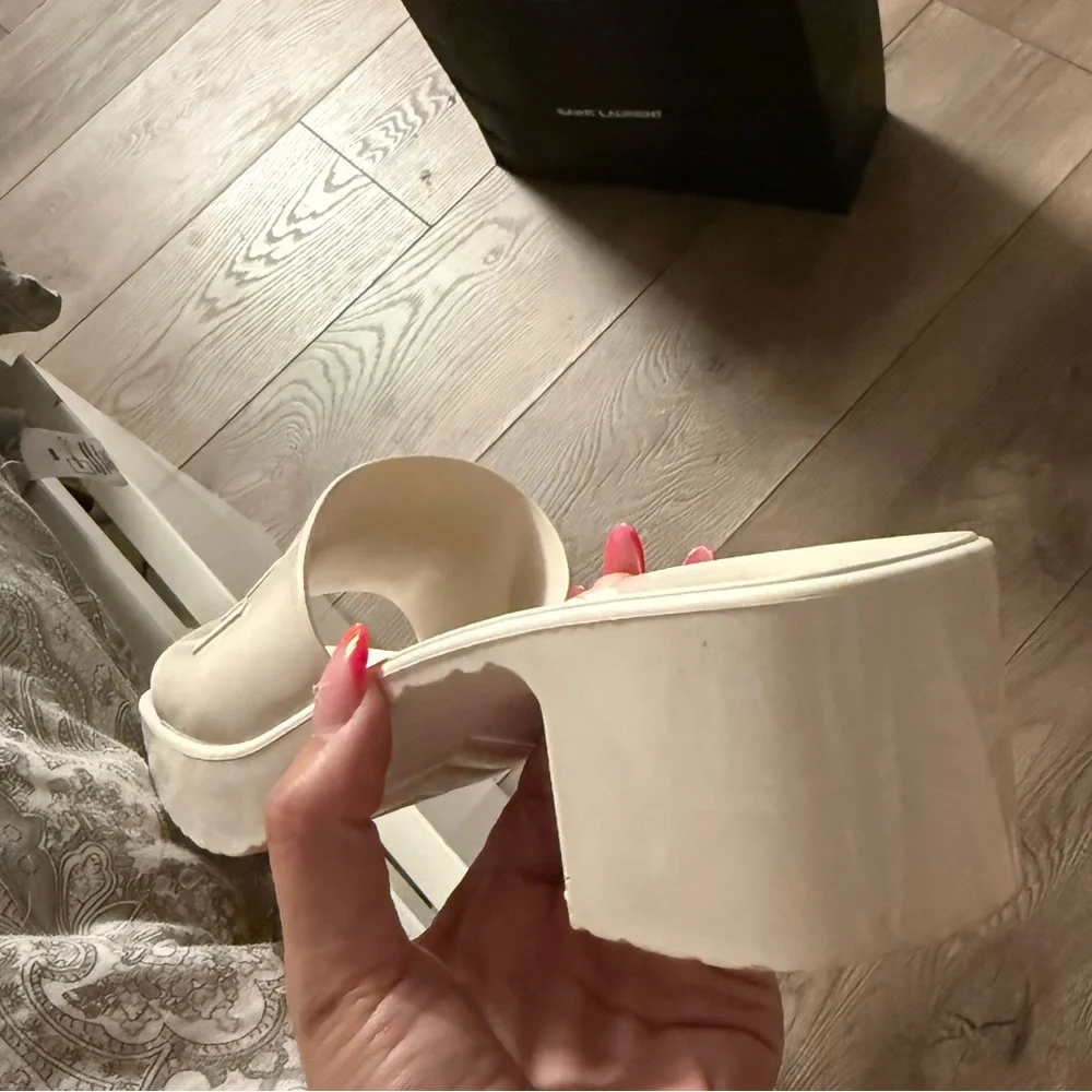 Gucci slide - Picture 3 of 9